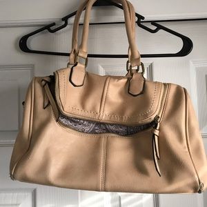 Tan tote